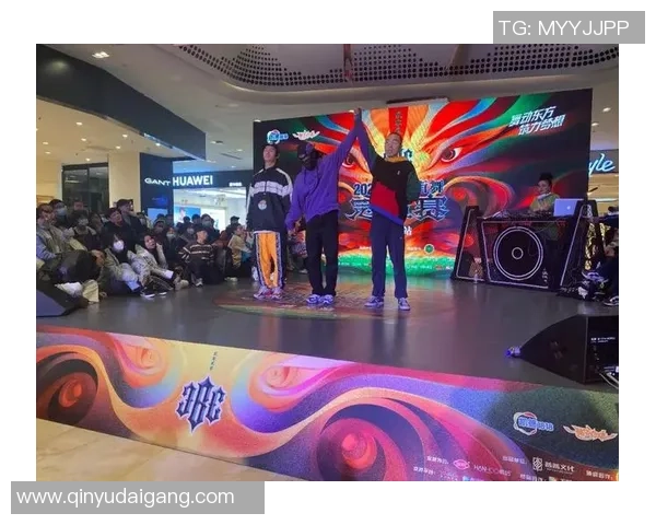 街舞专题：聚焦武汉街舞队的配合